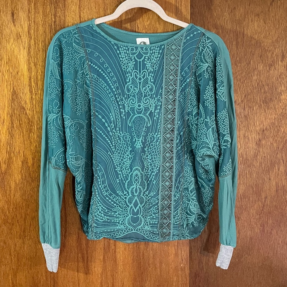 TINY Green Knit Top w Embroidery Sz XS